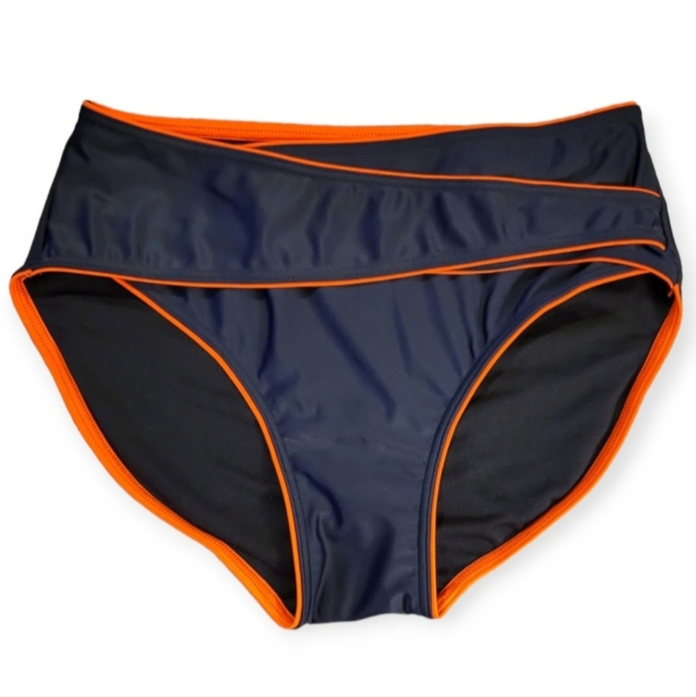 NWOT! Bikini Bottom Size Medium